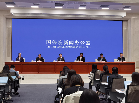 国家网信办:严厉打击引发粉丝非理性应援等行为