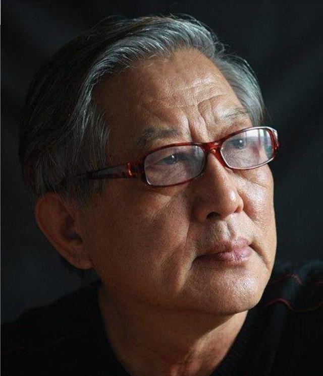 名家朗诵桑恒昌诗歌专栏02 一笑了之 作者:桑恒昌 朗诵:蒋文祥