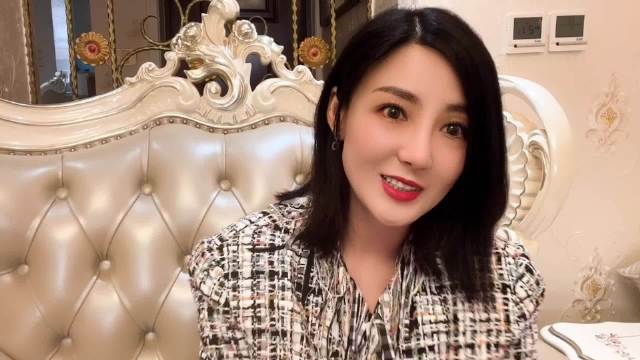 昨晚青春美少女成团25 周年演唱会，一代主唱蒋中一出场……