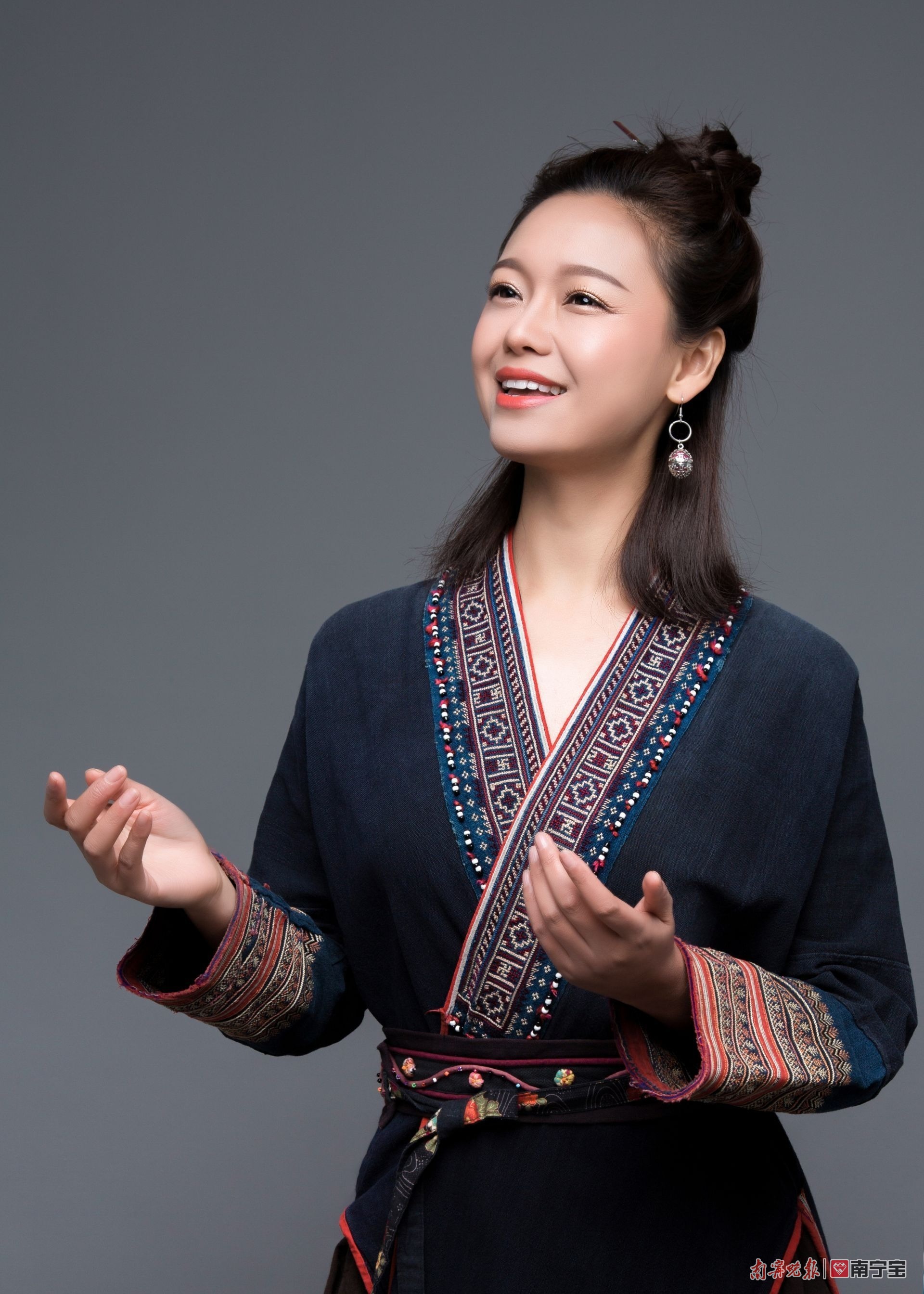 用音乐传递人间真情… 歌手宁可:希望演唱更多抚慰人心的好歌曲