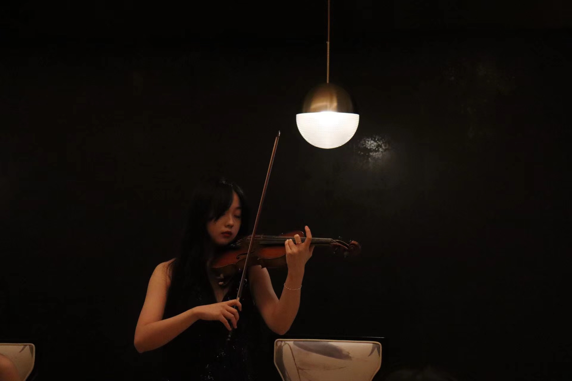 凰城爱乐乐团3.8女神节“烛光音乐会”在常营福第 V 中心成功举办