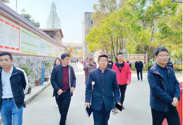 湖北武穴胜宇集团:一场没有仪式的捐赠活动温暖松山咀中学师生!(图5)