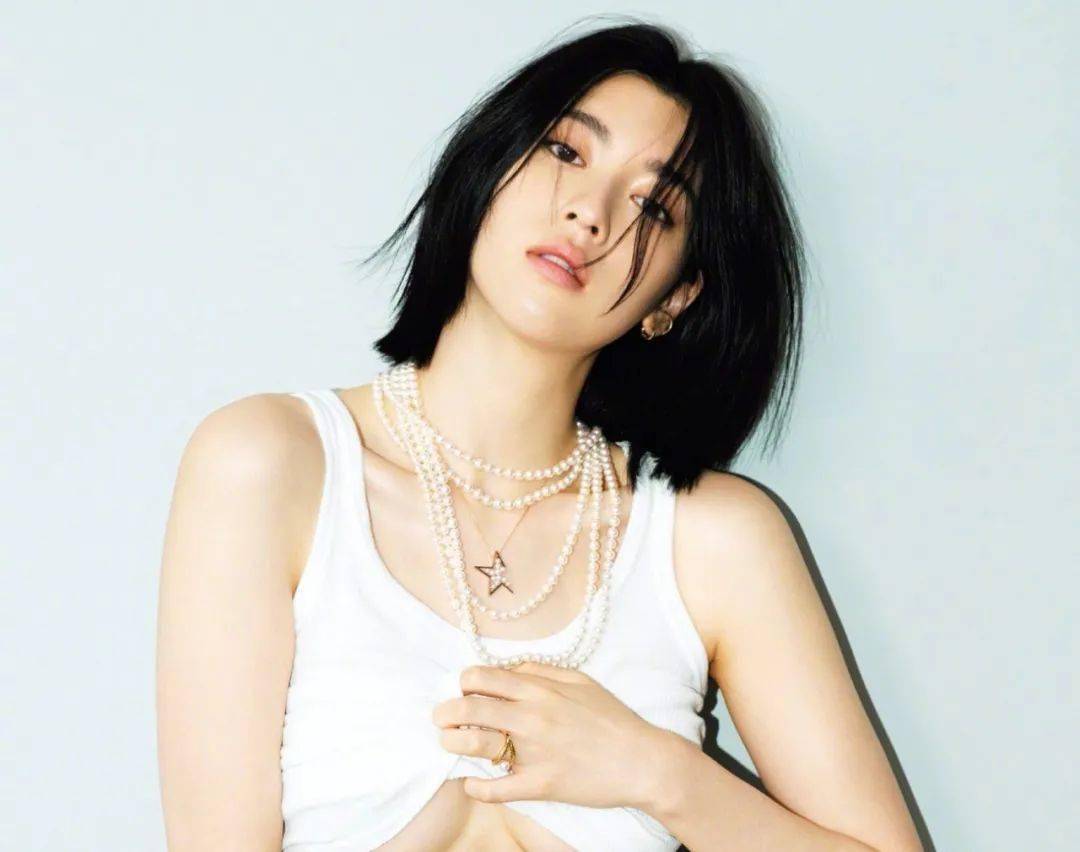 周杰伦 '钦点尤物' 三吉彩花「真空上阵」!曾被质疑 '下海' ?颇有 '东方美女韵味' !(图22)