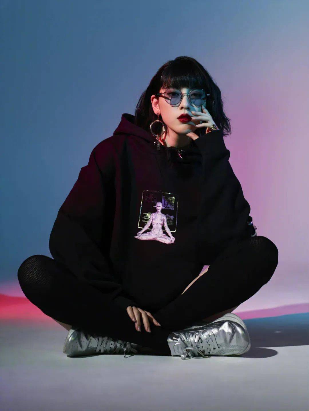 周杰伦 '钦点尤物' 三吉彩花「真空上阵」!曾被质疑 '下海' ?颇有 '东方美女韵味' !(图23)