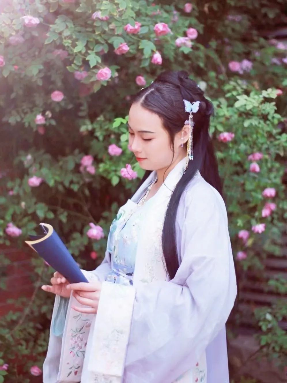愿做幽兰传馨香——记湖北武穴大金镇小学教师戴莉