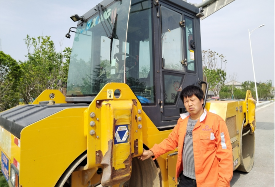 湖北武穴市公路事业发展中心系列报道:心在路上,路在心上,撸起袖子加油干!(图6)