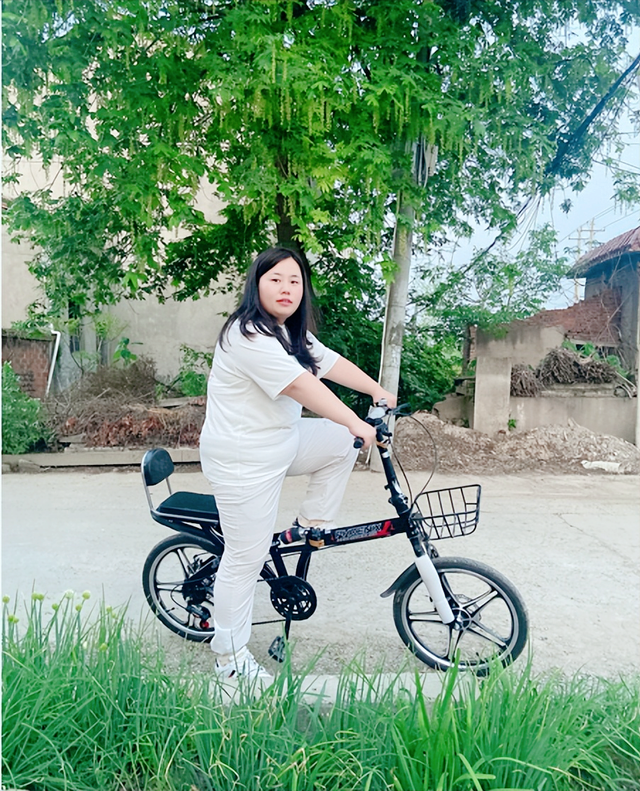 理想照亮未来 教育托举人生——记湖北武穴大金镇张榜小学教师潘婷!(图2)