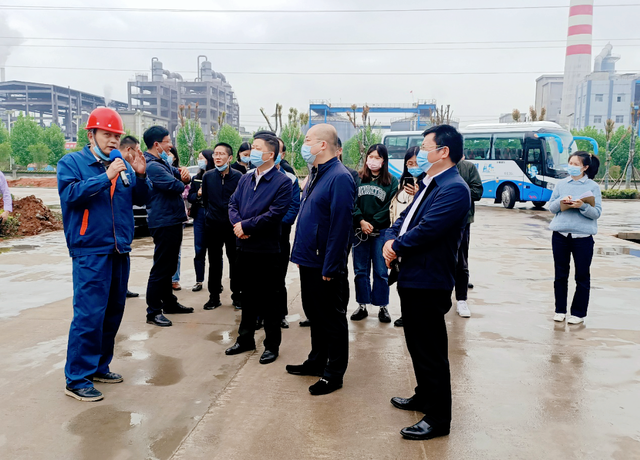 中央和省市媒体“沿着黄黄高铁看黄冈”采访团走进湖北祥云!(图3)