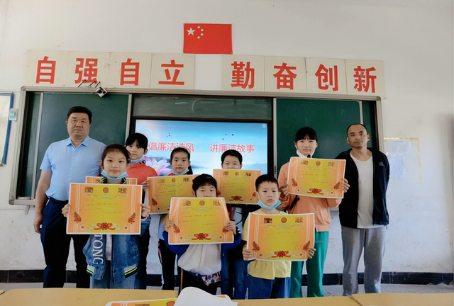 湖北武穴街道李顶武小学:倡廉洁清风 讲廉洁故事!(图8)