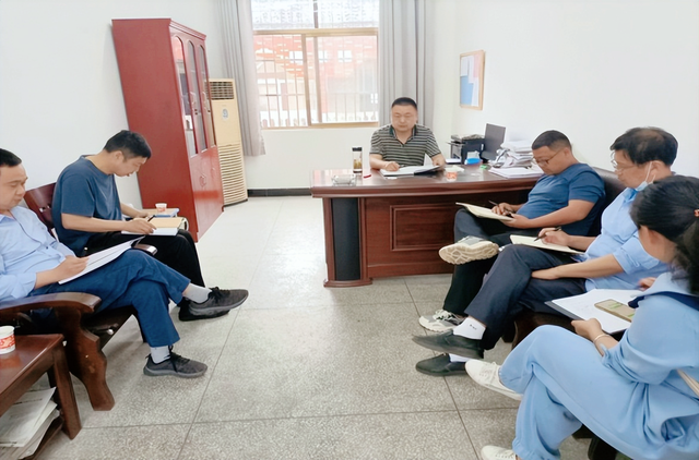 紧急避险 防震减灾——湖北武穴梅川镇实验小学桑梓园校区开展地震疏散演练!(图2)