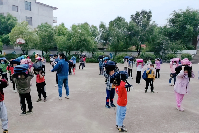 湖北武穴田家镇街道钱炉小学:防震应急演练筑牢安全屏障!(图8)