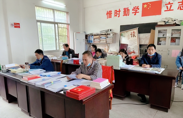 湖北武穴田家镇街道钱炉小学:防震应急演练筑牢安全屏障!(图6)