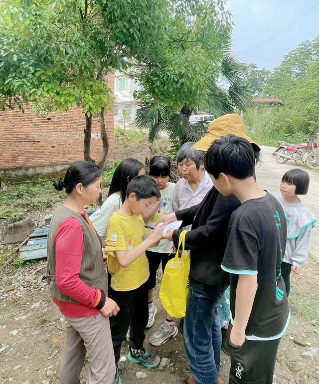 湖北武穴梅川镇居杠小学:防溺水走千家 多举措保平安!(图13)
