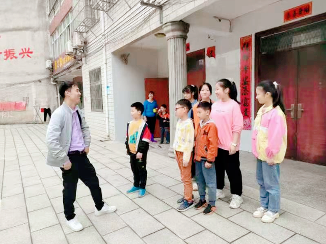 湖北武穴梅川镇居杠小学:防溺水走千家 多举措保平安!(图3)