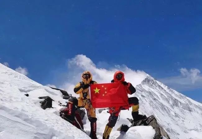 精品诵读｜青春是什么｜作者：杨晓群(无锡)｜朗诵：青青小草(无锡)（图2）