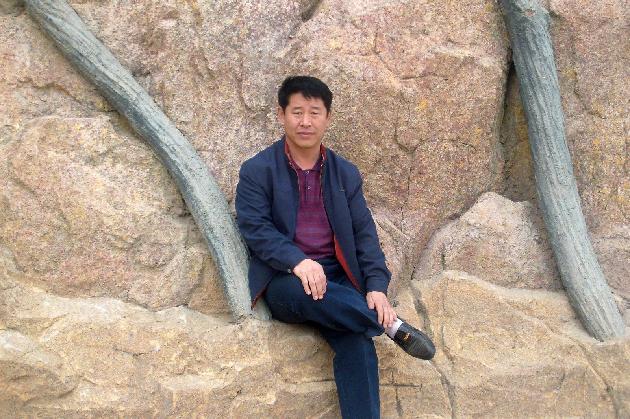 【诗生活】纯度诗歌‖主持人:周颖‖01期作者:阿未 胡卫民 李伟 吕延辉 吕艳春 隋桂秋 孙玉红 心耳 雪红子 张晓民(图4)