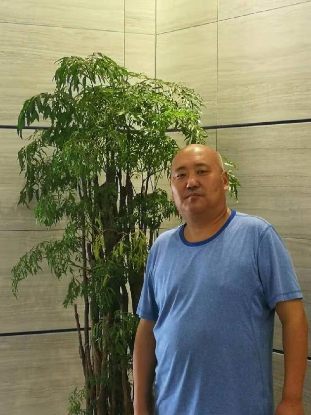 【诗生活】纯度诗歌‖主持人:周颖‖01期作者:阿未 胡卫民 李伟 吕延辉 吕艳春 隋桂秋 孙玉红 心耳 雪红子 张晓民(图5)