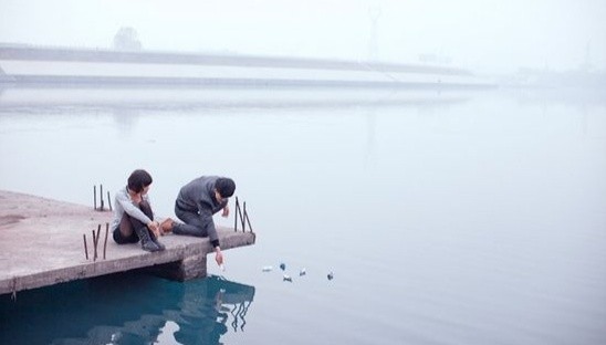 海东青现代诗讲学班专栏:纸船(外一首) 作者:醉红颜