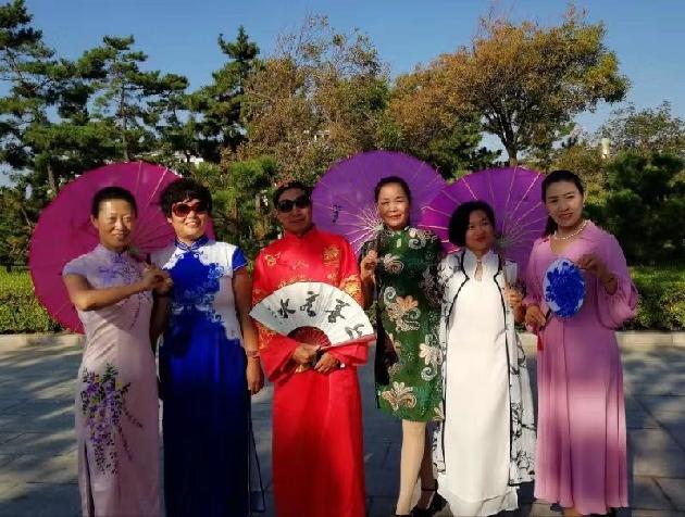 【诗生活】诗歌花园旗袍秀‖送你一碗青稞酒（组诗） —贺美吧旗袍秀演出成功 文/湘潭（威海）（图6）