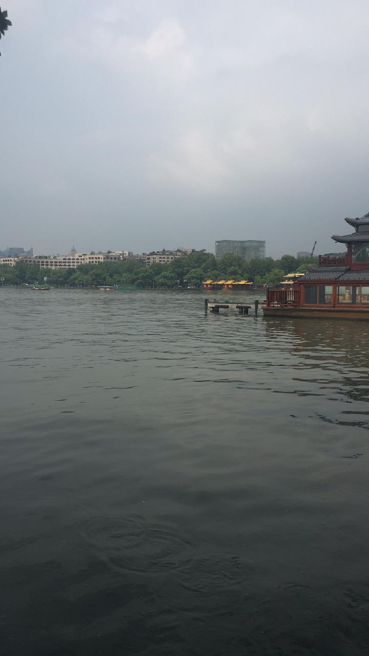 西湖采风:话红颜 文/百灵鸟