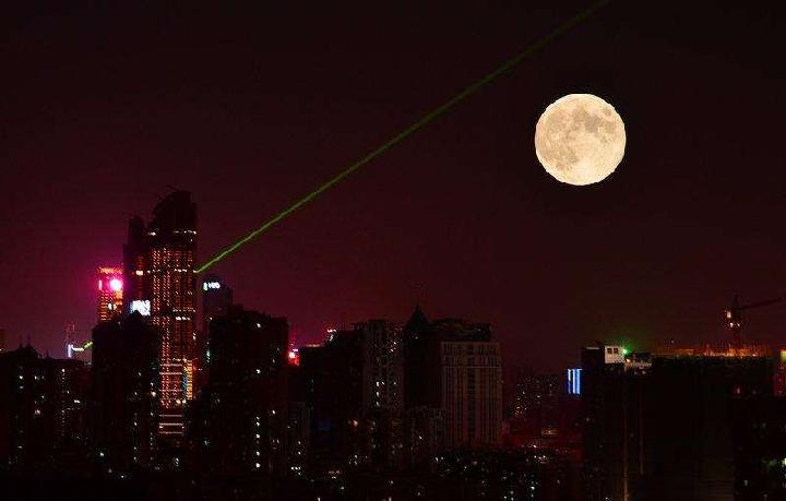 七绝‖中秋诗友吟 (外十首) 文/博雅蕴新