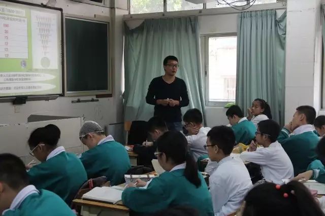 值此教师节来临之际，向老师致以亲切的问候 文/木子玲（图2）