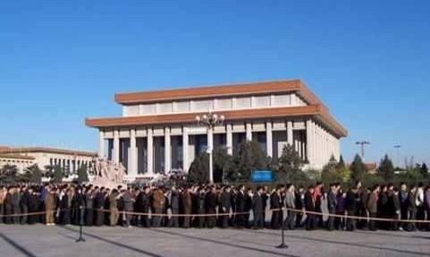 瞻仰毛主席 文/冬天的梅（图3）