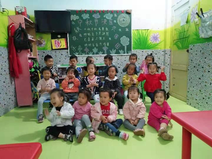 洛阳市喜洋洋幼儿园小一班(花朵 作者：新华人)（图2）