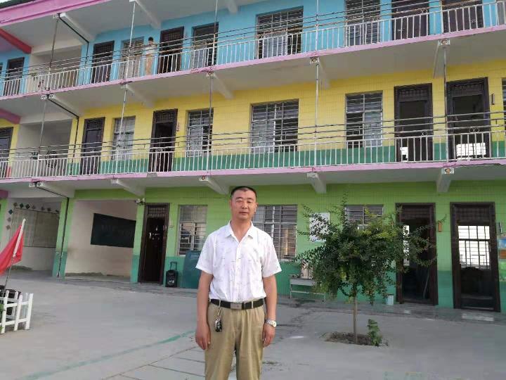 桃李芬芳文学社短诗精品专栏(图4)