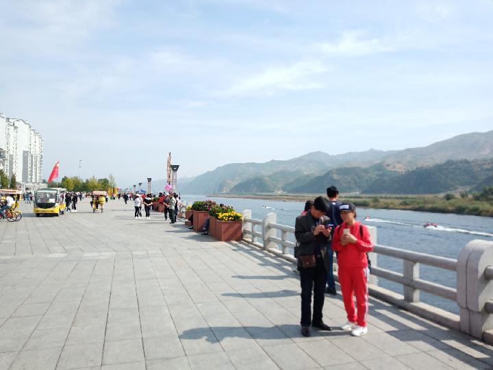 欣赏王师边境摄影 文/卞今良