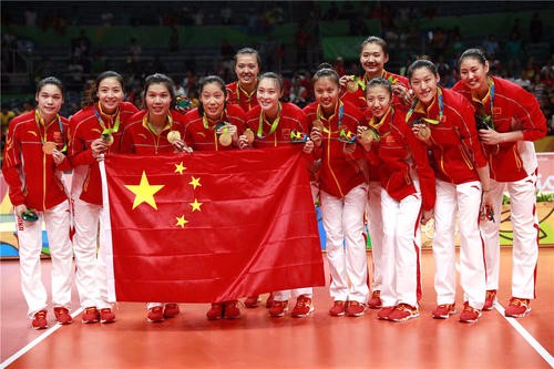贺中国女排世界杯大阪夺冠——迎十一国庆节女排敬献大礼 文/羊角(图2)