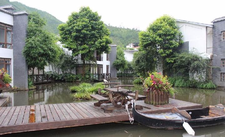 秋实山庄感想 文/王石白雨（图2）