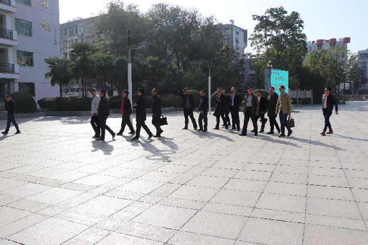 他山攻玉.大渡口中学赴无为中学交流班级管理工作(图3)