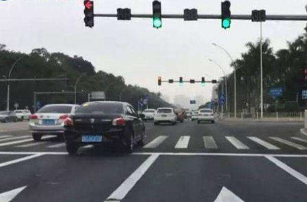 红绿灯——深山篝火（图2）