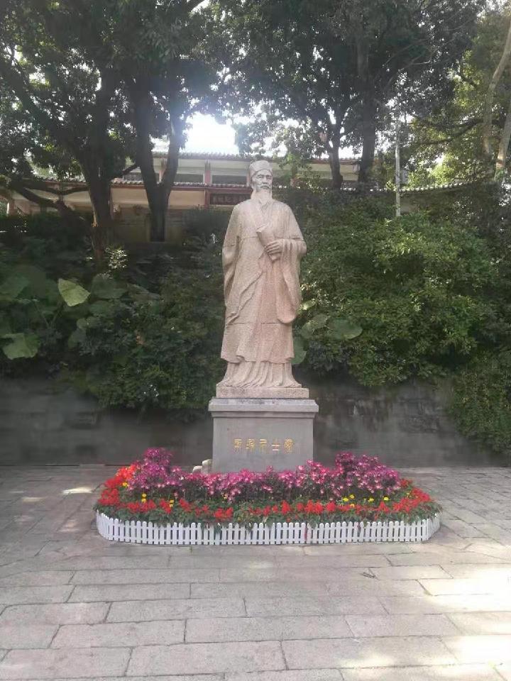 游惠州西湖苏迹有感 作者:严英锐
