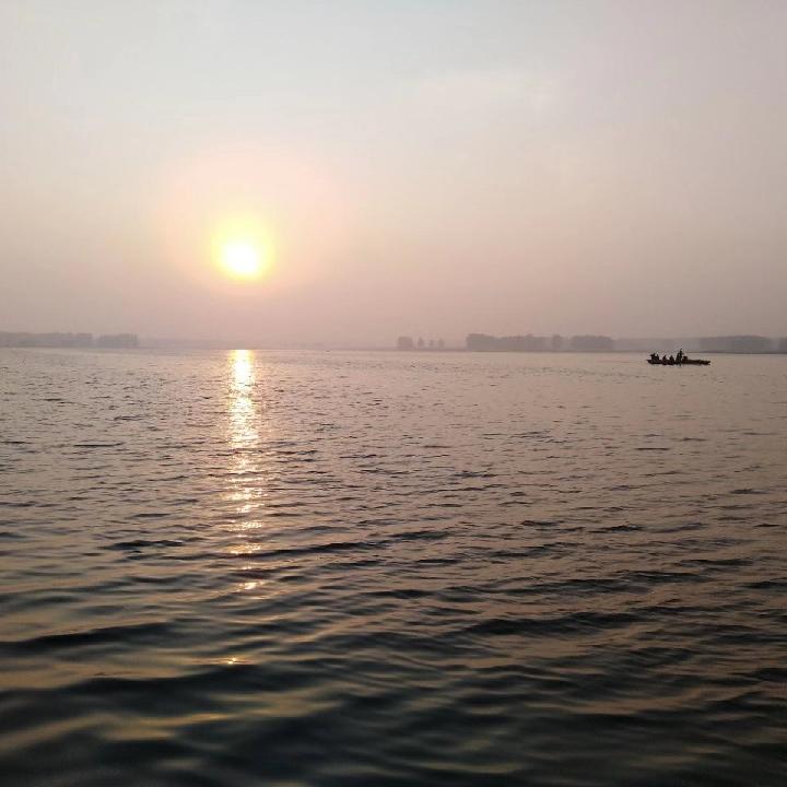 圣天湖畔