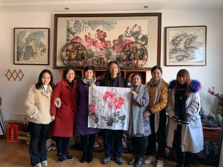 伊川文联付新艳副主席率领书画群英赴史治科家 共同赋诗九首合影留念(图7)