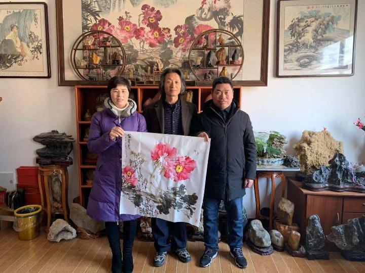 伊川文联付新艳副主席率领书画群英赴史治科家 共同赋诗九首合影留念(图8)