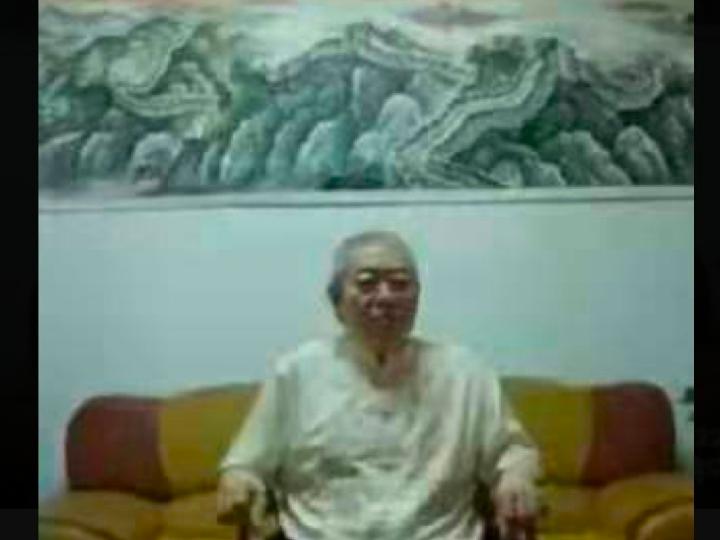 为一个无双臂的书法家点赞 文/陈宝田