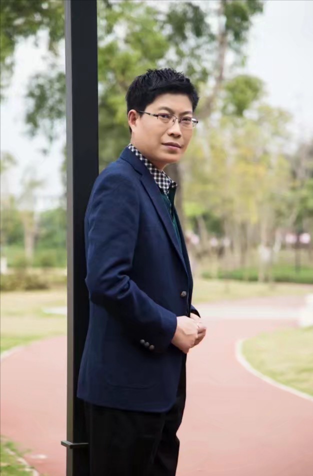 海东青现代诗讲学班专栏:孤独 作者:海东青.诗僧（图2）