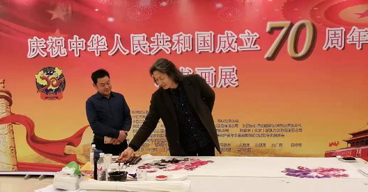 为庆祝“建国七十周年”史治科巨幅丈八牡丹《春风万里图》在北京博物馆展出，恭喜荣获一等奖！共赋诗庆贺！（图12）