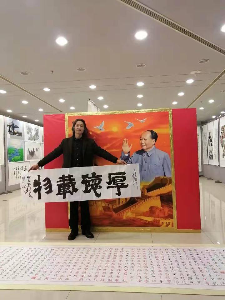 为庆祝“建国七十周年”史治科巨幅丈八牡丹《春风万里图》在北京博物馆展出，恭喜荣获一等奖！共赋诗庆贺！（图28）