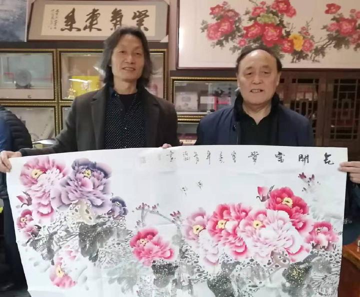 为庆祝“建国七十周年”史治科巨幅丈八牡丹《春风万里图》在北京博物馆展出，恭喜荣获一等奖！共赋诗庆贺！（图22）