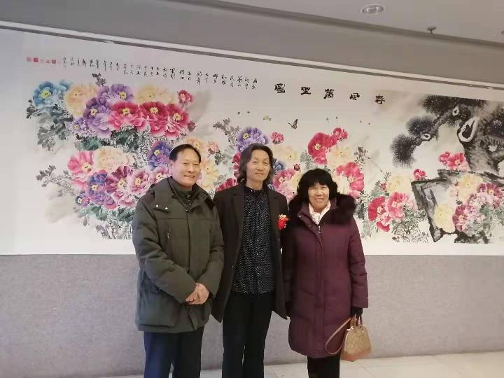 为庆祝“建国七十周年”史治科巨幅丈八牡丹《春风万里图》在北京博物馆展出，恭喜荣获一等奖！共赋诗庆贺！（图32）
