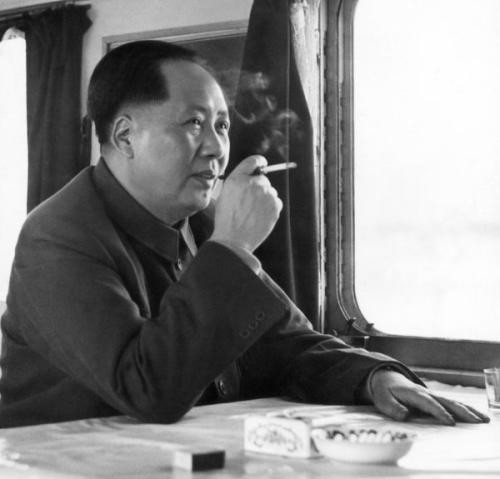 律绝二首■念想毛泽东 文/洪亚鹏(云南祥云)