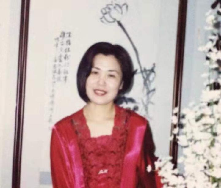 《中国爱情诗刊》【中国爱情诗人档案】(第958期)浙江诗人:宇中俏的诗