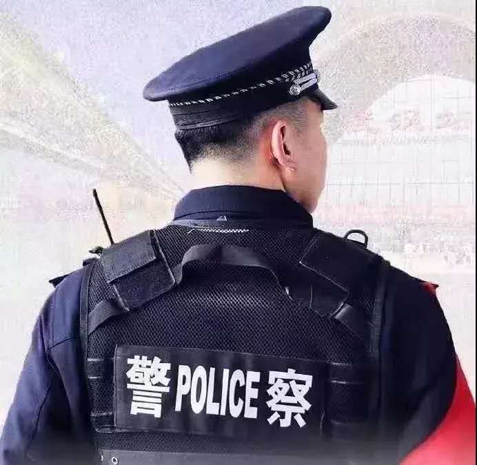 00F4458C-4319-4B54-813E-E7EABC8B71A6