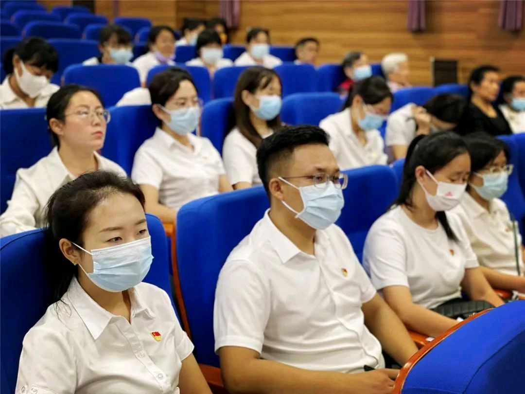 《学习贯彻党的二十大精神——办好人民满意的教育》专题党课(图6)