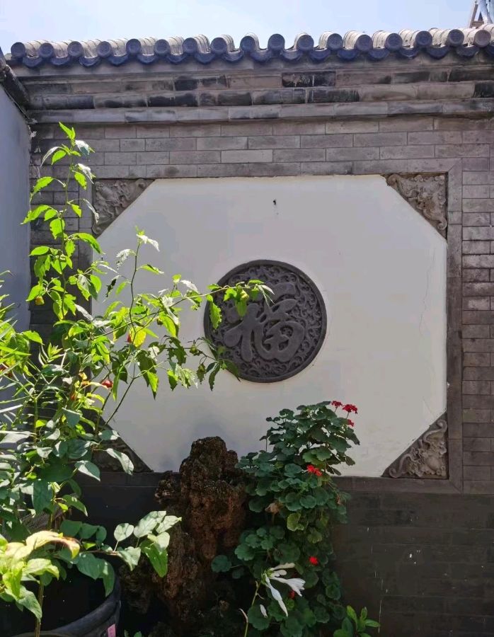 纵使西风摧蝶梦,尚持玉节守枯禅。(图5)