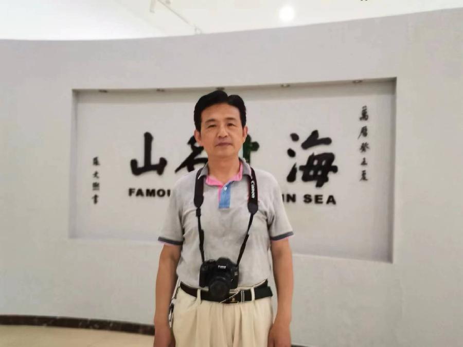 巴黎文学苏沪浙诗社014期微刊《童心未泯堆雪人》(图108)